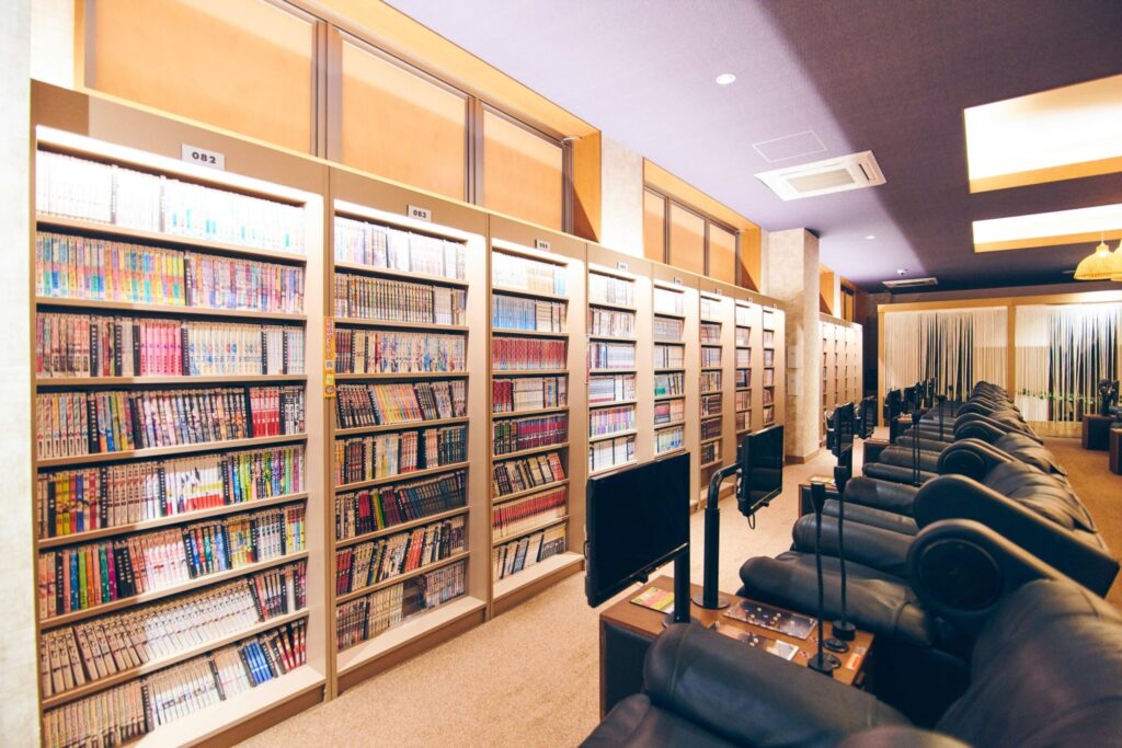 スパジアムジャポンの岩盤浴エリア全景 広々としたリラクゼーション空間