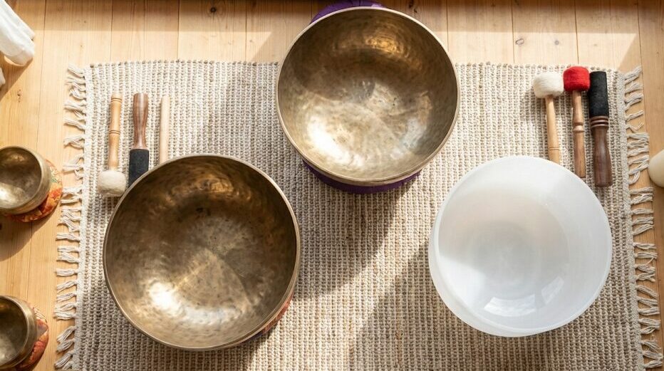 サウンドリトリートで使うジンギングボウルのイメージ