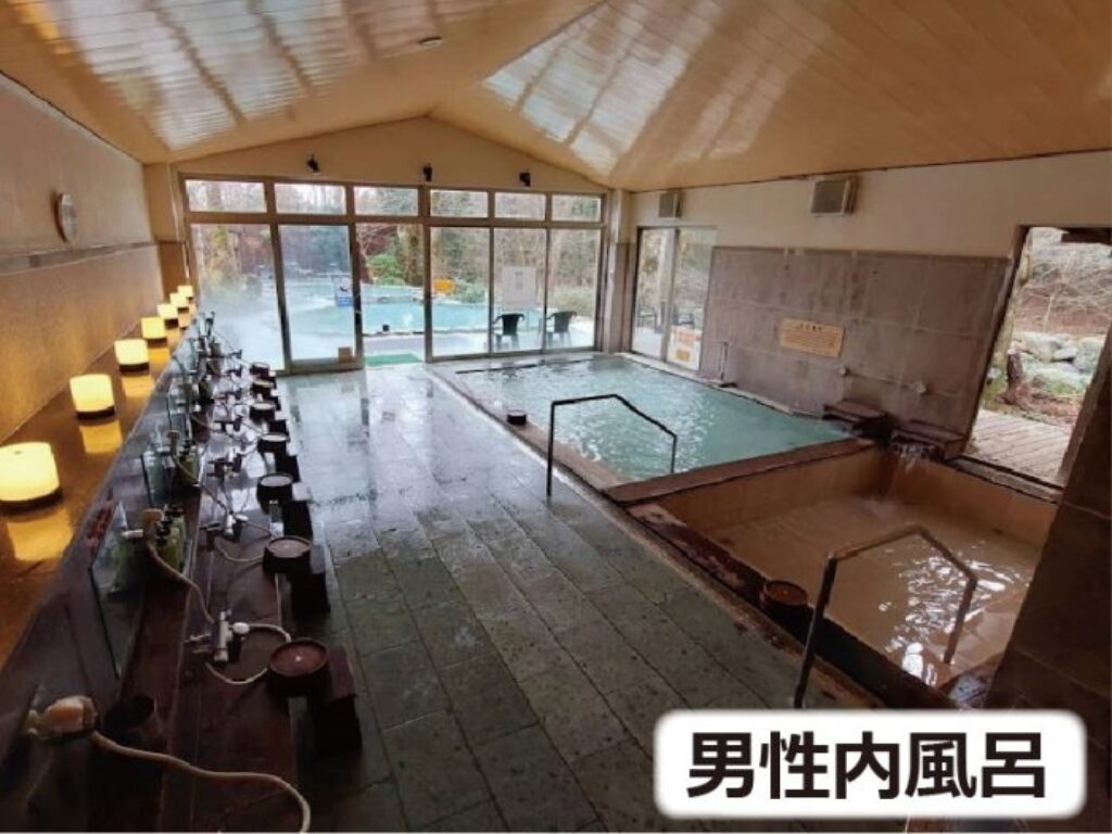 おんりーゆー男性内風呂屋内大浴場を俯瞰した全体写真