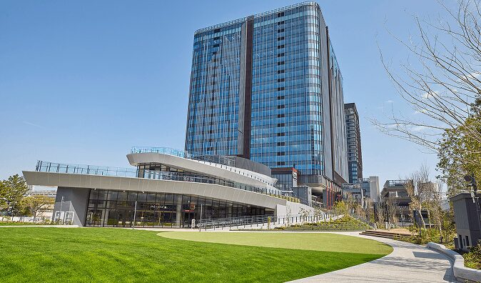 大井町トラックス トラックスパーク（TRACKS PARK）の芝生広場