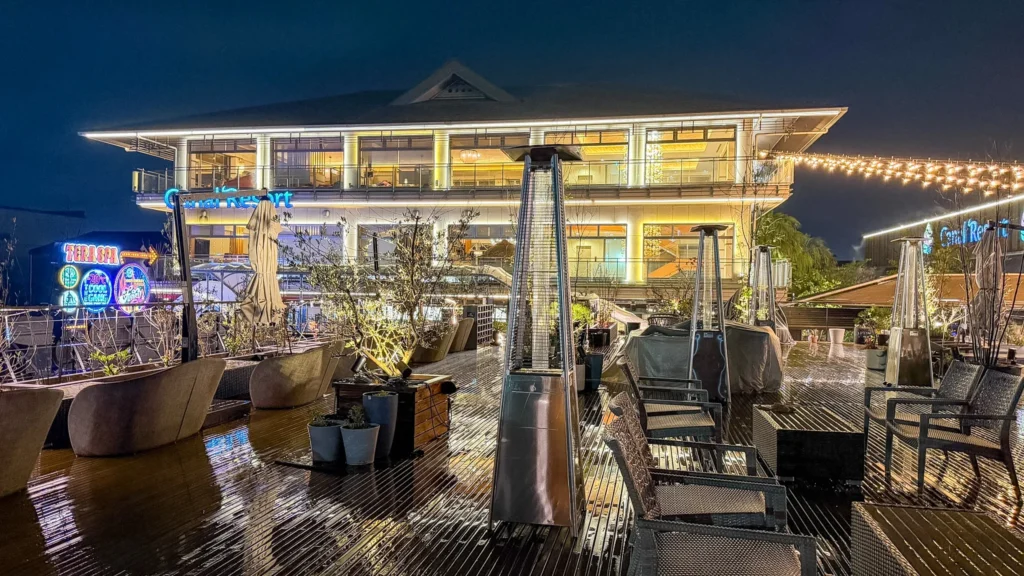 キャナルリゾート 
SKYLOUNGEの様子