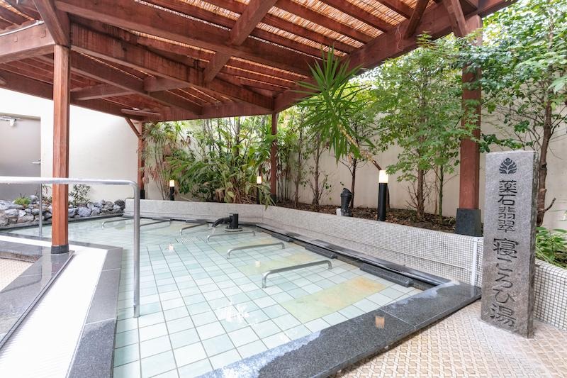 キャナルリゾート 寝ころび湯