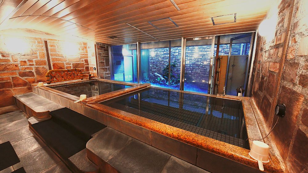 URBAN SPAの男湯大浴場