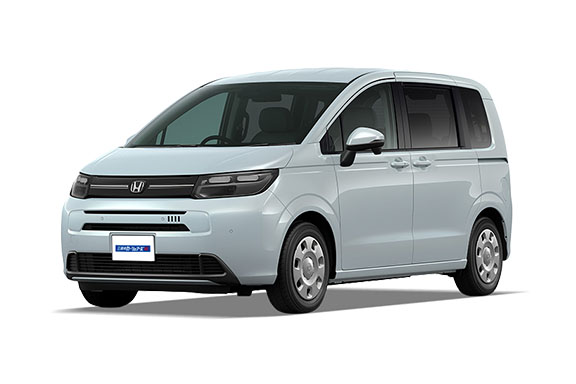 三井のカーシェアーズのホンダ新型フリードの外観